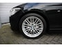 BMW 1-Serie 116i High Executive M-Sport Clima/Cruise/Stoelverwarming/Xenon/PDC/LederSportstoelen/Navi/Bluetooth/RadioAUX.USB/17"LM