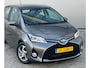 Toyota Yaris 1.5 Hybrid AUT 5DR 2016 Grijs 48DKM NAP|CAMERA