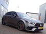 Mercedes-Benz A-klasse AMG 45 S 4MATIC+ Premium Plus BOMVOL OPTIES!| 360 CAMERA | PANORAMADAK | STOELVERWARMING | STOELKOELING | SFEER VERLICHTING | NAVIGATIE | LEDER INTERIEUR | LED | DODEHOEK DETECTIE |