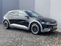 Hyundai Ioniq 5 Lounge AWD 77.4 kWh / Origineel NL Auto / Panoramadak / Camera buitenspiegels / DAB / Bose audio / HUD / Navigatie / Stuur-, voorstoel- en achterbank verwarming / Stoelventilatie