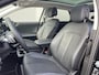 Hyundai Ioniq 5 Lounge AWD 77.4 kWh / Origineel NL Auto / Panoramadak / Camera buitenspiegels / DAB / Bose audio / HUD / Navigatie / Stuur-, voorstoel- en achterbank verwarming / Stoelventilatie
