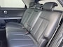 Hyundai Ioniq 5 Lounge AWD 77.4 kWh / Origineel NL Auto / Panoramadak / Camera buitenspiegels / DAB / Bose audio / HUD / Navigatie / Stuur-, voorstoel- en achterbank verwarming / Stoelventilatie