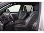 Volvo XC90 T8 Recharge AWD Ultra Dark - LONG RANGE - Luchtvering - Panorama/schuifdak - IntelliSafe Assist & Surround - 360º Camera - Bowers & Wilkins audio - Adaptieve LED koplampen - Verwarmde voorstoelen, stuur & achterbank - Parkeersensoren voor & achter - Elektr. bedienb. voorstoelen met geheugen - Head up display - Draadloze tel. lader - Extra getint glas - Elektr. inklapbare trekhaak - 22' LMV