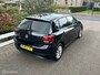 Volkswagen Polo 1.0 TSI 95PK HIGHLINE CLIMATE CONTROLE PARKEERSENSOREN SFEERVERLICHTING NAVIGATIE ZEER NETTE AUTO!!
