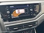 Volkswagen Polo 1.0 TSI 95PK HIGHLINE CLIMATE CONTROLE PARKEERSENSOREN SFEERVERLICHTING NAVIGATIE ZEER NETTE AUTO!!
