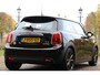 MINI Mini Electric Essential | NL-AUTO! | LEDER | CAMERA | STOELVERWARMING | PARK SENS | CLIMA | NAVI | 17" LMV | PRACHTIGE STAAT!