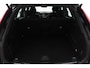 Volvo XC60 T5 R-Design | ACC | Stoelverwarming | 19 Inch | Keyless | Trekhaak