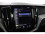 Volvo XC60 T5 R-Design | ACC | Stoelverwarming | 19 Inch | Keyless | Trekhaak