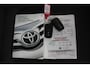 Toyota Corolla Touring Sports 2.0 Hybrid Executive | Electrisch panoramadak | Navigatie | Stoelverwarming | Leder - Stoffen bekleding |