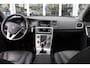 Volvo V60 Cross Country D4 Nordic+ | Org. NL |  Afn. Trekhaak | Verw. Voorstoelen | Verw. Voorruit | Standkachel