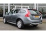 Volvo V60 Cross Country D4 Nordic+ | Org. NL |  Afn. Trekhaak | Verw. Voorstoelen | Verw. Voorruit | Standkachel