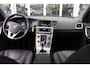 Volvo V60 Cross Country D4 Nordic+ | Org. NL |  Afn. Trekhaak | Verw. Voorstoelen | Verw. Voorruit | Standkachel