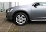 Volvo V60 Cross Country D4 Nordic+ | Org. NL |  Afn. Trekhaak | Verw. Voorstoelen | Verw. Voorruit | Standkachel