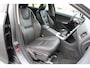 Volvo V60 Cross Country D4 Nordic+ | Org. NL |  Afn. Trekhaak | Verw. Voorstoelen | Verw. Voorruit | Standkachel