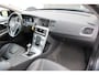 Volvo V60 Cross Country D4 Nordic+ | Org. NL |  Afn. Trekhaak | Verw. Voorstoelen | Verw. Voorruit | Standkachel