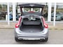 Volvo V60 Cross Country D4 Nordic+ | Org. NL |  Afn. Trekhaak | Verw. Voorstoelen | Verw. Voorruit | Standkachel