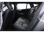 Volvo V60 Cross Country D4 Nordic+ | Org. NL |  Afn. Trekhaak | Verw. Voorstoelen | Verw. Voorruit | Standkachel