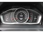 Volvo V60 Cross Country D4 Nordic+ | Org. NL |  Afn. Trekhaak | Verw. Voorstoelen | Verw. Voorruit | Standkachel