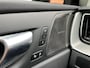 Volvo XC60 2.0 T8 Plug-in hybrid AWD Ultra Dark | Luchtvering | Trekhaak, elektrisch inklapbaar | Head-up display | 360 graden camera | Extra getint glas | 21 inch. lichtmetalen velgen | Elektrisch verstelbare voorstoelen met geheugenfunctie | Verwarmde voorstoelen + stuurwiel | Verwarmde achterbank | Adaptive cruise control | BLIS
