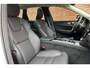 Volvo XC60 T6 Plug-in hybrid AWD Plus Dark | Verwarmde Voorstoelen, Stuurwiel en Achterbank | Panoramisch Schuif-/Kanteldak | Semi- Elektrische Trekhaak | 360-Camera | Adaptieve Cruise Control | Draadloze Telefoonlader