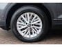 Volkswagen T-Roc 1.5 TSi 150pk DSG Life Business | App Connect | Climate | Adaptive Cruise | Stoelverwarming | Camera | PDC | Trekhaak