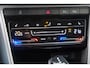Volkswagen T-Roc 1.5 TSi 150pk DSG Life Business | App Connect | Climate | Adaptive Cruise | Stoelverwarming | Camera | PDC | Trekhaak