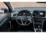 Volkswagen T-Roc 1.5 TSi 150pk DSG Life Business | App Connect | Climate | Adaptive Cruise | Stoelverwarming | Camera | PDC | Trekhaak