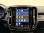 Volvo EX40 Extended Range Ultra 82 kWh / Nubuck / All Season banden / Parelmoer kleur / Panoramadak / Elektr. Stoelen / Harman&Kardon / 360 Camera / Stoel + Stuurw. Verwarming / ACC / BLIS /