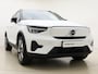 Volvo EX40 Extended Range Ultra 82 kWh / Nubuck / All Season banden / Parelmoer kleur / Panoramadak / Elektr. Stoelen / Harman&Kardon / 360 Camera / Stoel + Stuurw. Verwarming / ACC / BLIS /