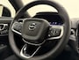 Volvo EX40 Extended Range Ultra 82 kWh / Nubuck / All Season banden / Parelmoer kleur / Panoramadak / Elektr. Stoelen / Harman&Kardon / 360 Camera / Stoel + Stuurw. Verwarming / ACC / BLIS /