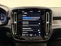 Volvo EX40 Extended Range Ultra 82 kWh / Nubuck / All Season banden / Parelmoer kleur / Panoramadak / Elektr. Stoelen / Harman&Kardon / 360 Camera / Stoel + Stuurw. Verwarming / ACC / BLIS /