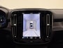 Volvo EX40 Extended Range Ultra 82 kWh / Nubuck / All Season banden / Parelmoer kleur / Panoramadak / Elektr. Stoelen / Harman&Kardon / 360 Camera / Stoel + Stuurw. Verwarming / ACC / BLIS /