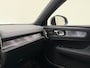 Volvo EX40 Extended Range Ultra 82 kWh / Nubuck / All Season banden / Parelmoer kleur / Panoramadak / Elektr. Stoelen / Harman&Kardon / 360 Camera / Stoel + Stuurw. Verwarming / ACC / BLIS /
