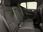 Volvo EX40 Extended Range Ultra 82 kWh / Nubuck / All Season banden / Parelmoer kleur / Panoramadak / Elektr. Stoelen / Harman&Kardon / 360 Camera / Stoel + Stuurw. Verwarming / ACC / BLIS /