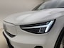 Volvo EX40 Extended Range Ultra 82 kWh / Nubuck / All Season banden / Parelmoer kleur / Panoramadak / Elektr. Stoelen / Harman&Kardon / 360 Camera / Stoel + Stuurw. Verwarming / ACC / BLIS /