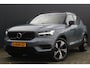 Volvo XC40 1.5 T4 Recharge R-Design | Incl. 12 maanden garantie | Harman/Kardon Audio | Stoel/Stuurverwarming | Schuif/kantel dak | Apple Carplay/Android Auto | Navigatie | Lichtmetalen velgen | Bestuurderstoel met geheugen | DAB | Bluetooth