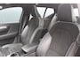 Volvo XC40 1.5 T4 Recharge R-Design | Incl. 12 maanden garantie | Harman/Kardon Audio | Stoel/Stuurverwarming | Schuif/kantel dak | Apple Carplay/Android Auto | Navigatie | Lichtmetalen velgen | Bestuurderstoel met geheugen | DAB | Bluetooth