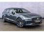 Volvo V60 2.0 T6 Plug-in hybrid AWD Plus Dark | Trekhaak | Adaptive Cruise Control | Panoramadak | 360 Camera | Harman/Kardon | Stuurverwarming | Stoelverwarming voor & achter | Power Seats |