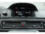 Volvo V70 T4 Polar+ | lichtmetalen velgen 16 inch | Premium Metallic Paint | Lederen Bekleding | DAB Ontvanger | Audio Installatie Premium | Electronic Climate Controle | Elektrisch Verstelb. Bestuurdersstoel Met Geheugen | Voorstoelen Verwarmd + Geventileerd | Elektrisch Glazen Schuif-/Kanteldak | Trekhaak | Cruise Control