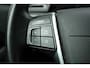 Volvo V70 T4 Polar+ | lichtmetalen velgen 16 inch | Premium Metallic Paint | Lederen Bekleding | DAB Ontvanger | Audio Installatie Premium | Electronic Climate Controle | Elektrisch Verstelb. Bestuurdersstoel Met Geheugen | Voorstoelen Verwarmd + Geventileerd | Elektrisch Glazen Schuif-/Kanteldak | Trekhaak | Cruise Control