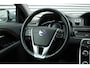 Volvo V70 T4 Polar+ | lichtmetalen velgen 16 inch | Premium Metallic Paint | Lederen Bekleding | DAB Ontvanger | Audio Installatie Premium | Electronic Climate Controle | Elektrisch Verstelb. Bestuurdersstoel Met Geheugen | Voorstoelen Verwarmd + Geventileerd | Elektrisch Glazen Schuif-/Kanteldak | Trekhaak | Cruise Control