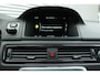 Volvo V70 T4 Polar+ | lichtmetalen velgen 16 inch | Premium Metallic Paint | Lederen Bekleding | DAB Ontvanger | Audio Installatie Premium | Electronic Climate Controle | Elektrisch Verstelb. Bestuurdersstoel Met Geheugen | Voorstoelen Verwarmd + Geventileerd | Elektrisch Glazen Schuif-/Kanteldak | Trekhaak | Cruise Control