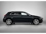 Mercedes-Benz A-klasse 250 e AMG-line PHEV | Stoelverwarming voor | Apple CarPlay | Led Koplampen | Spiegel pakket | Parkeersensoren | Inclusief 24 maanden MB Certified garantie voor Europa.