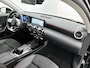 Mercedes-Benz A-klasse 250 e AMG-line PHEV | Stoelverwarming voor | Apple CarPlay | Led Koplampen | Spiegel pakket | Parkeersensoren | Inclusief 24 maanden MB Certified garantie voor Europa.