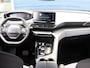 Peugeot 5008 136pk Hybrid Allure | 7 persoons | Camera | Navigatie | LEER/Stof | Climate | LED lampen | AUTOMAAT