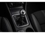 Mercedes-Benz A-klasse 200 Ambition / Nederlandse Auto / Parkeercamera / 18 inch Licht metalen velgen / Keyless Start / Navigatie / Trekhaak wegklapbaar /