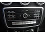 Mercedes-Benz A-klasse 200 Ambition / Nederlandse Auto / Parkeercamera / 18 inch Licht metalen velgen / Keyless Start / Navigatie / Trekhaak wegklapbaar /