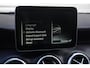Mercedes-Benz A-klasse 200 Ambition / Nederlandse Auto / Parkeercamera / 18 inch Licht metalen velgen / Keyless Start / Navigatie / Trekhaak wegklapbaar /