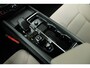 Volvo XC60 2.0 T6 Plug-in hybrid AWD Essential | Lichtmetalen Velgen 18" | City Weave Textiel Bekleding | Eelectronic Climate Controle | Stuurwiel + Voorstoelen + Achterbank Verwarmd | achteruitrij assistent | Cruise Control Adaptief Met Stop&Go En Stuurhulp | Dodehoekdetectie | Google navigatiesysteem |