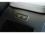 Volvo XC60 2.0 T6 Plug-in hybrid AWD Essential | Lichtmetalen Velgen 18 inch / Eelectronic Climate Controle | Stuurwiel + Voorstoelen + Achterbank Verwarmd | achteruitrij assistent | Cruise Control Adaptief Met Stop&Go En Stuurhulp | Dodehoekdetectie | Google navigatiesysteem |